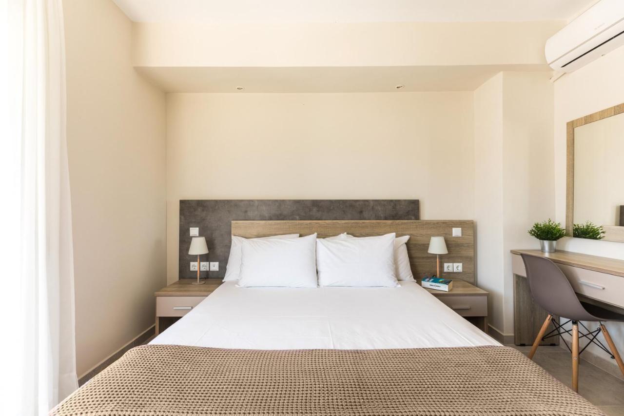 V Luxury Apartments Posidi 外观 照片