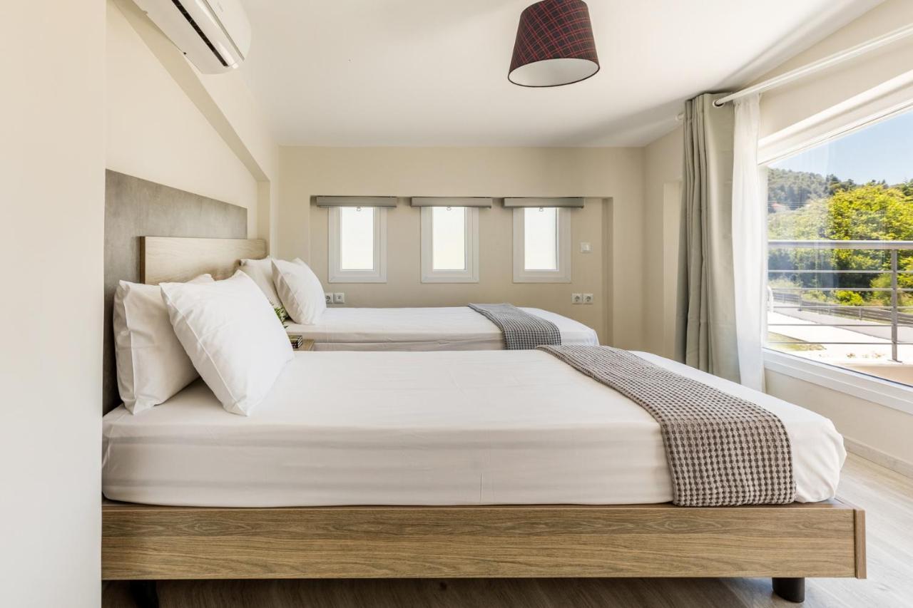 V Luxury Apartments Posidi 外观 照片
