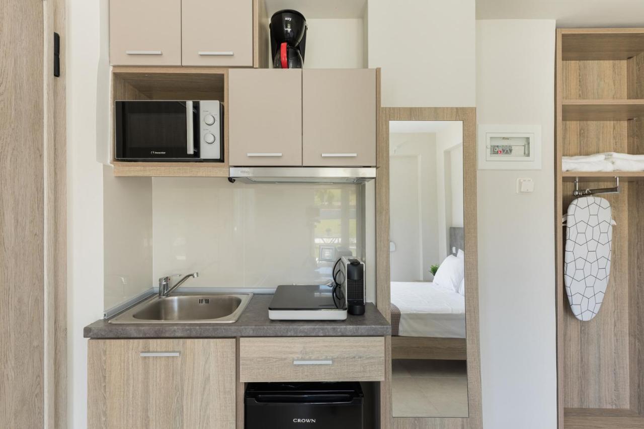 V Luxury Apartments Posidi 外观 照片