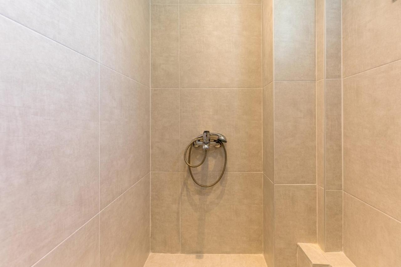 V Luxury Apartments Posidi 外观 照片