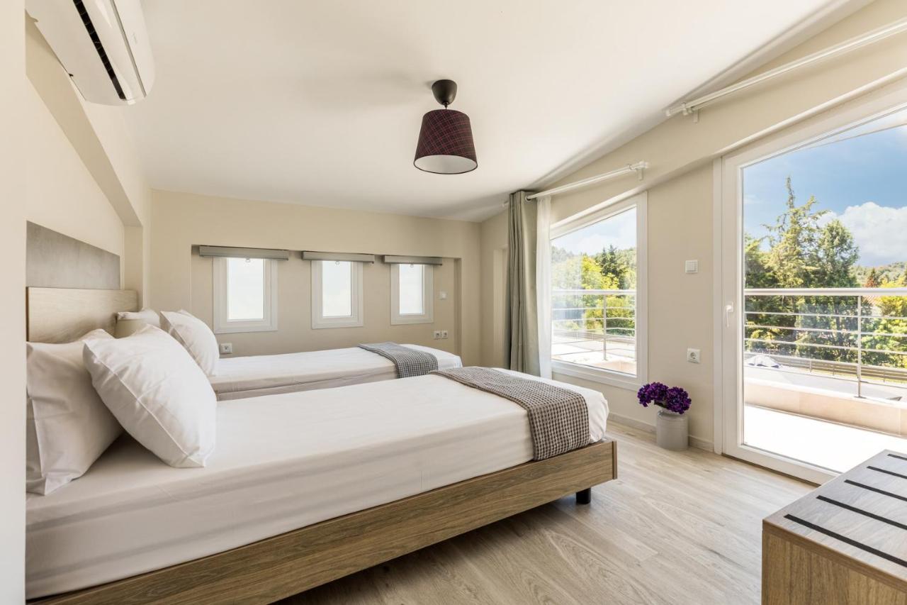 V Luxury Apartments Posidi 外观 照片