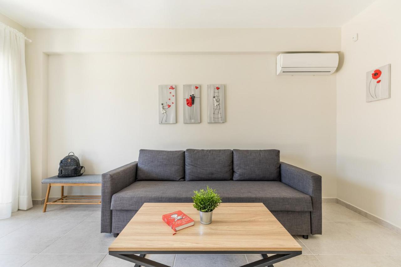 V Luxury Apartments Posidi 外观 照片