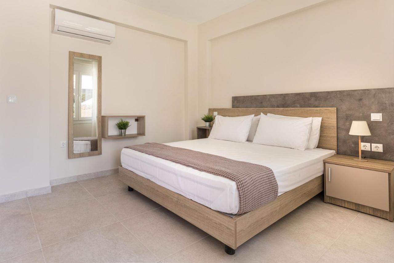 V Luxury Apartments Posidi 外观 照片